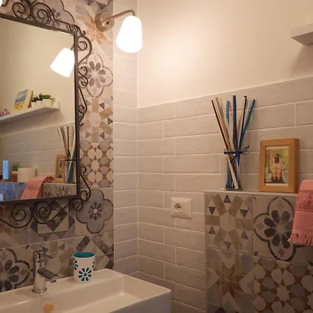 Πανσιόν A Casa Di Andrea E Lucia *