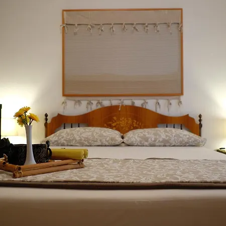 A Casa Di Andrea E Lucia 게스트하우스 *