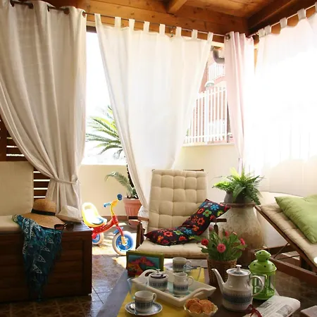 A Casa Di Andrea E Lucia 게스트하우스