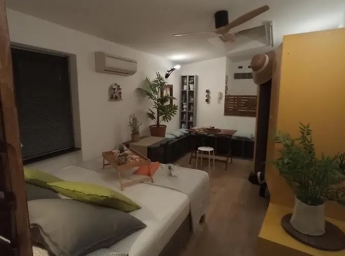 A Casa Di Andrea E Lucia Gaeta